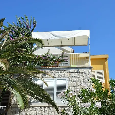 Apartament Jaksa *