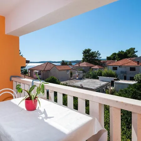 Apartament Jaksa *